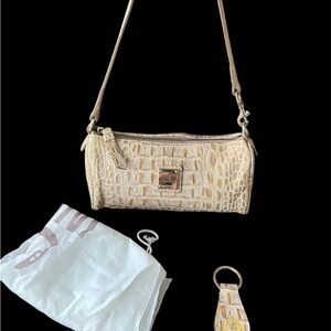 Dooney & Bourke Cream/Yellow/Gold/Pink Barrel Bag/Wristlet Leather w/Accessories